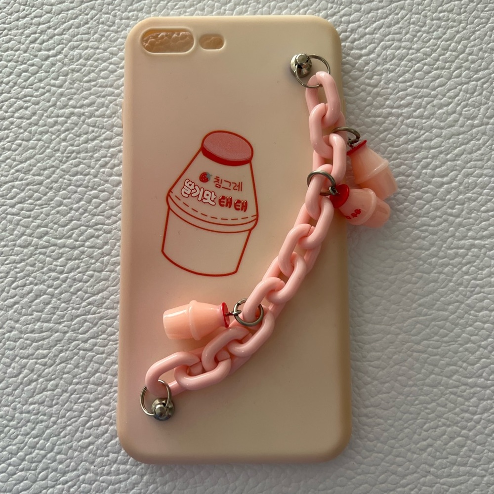 Korean Strawberry Yogurt Drink iPhone 7plus Case - Picture 2 of 4